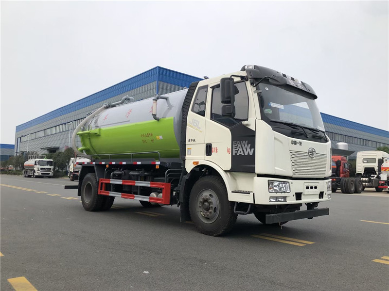 真空吸污車和吸糞車在工作原理有什么區(qū)別到底怎么選購(gòu)？